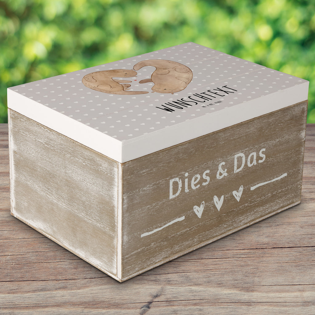 Personalisierte Holzkiste Otter Valentine Holzkiste mit Namen, Kiste mit Namen, Schatzkiste mit Namen, Truhe mit Namen, Schatulle mit Namen, Erinnerungsbox mit Namen, Erinnerungskiste, mit Namen, Dekokiste mit Namen, Aufbewahrungsbox mit Namen, Holzkiste Personalisiert, Kiste Personalisiert, Schatzkiste Personalisiert, Truhe Personalisiert, Schatulle Personalisiert, Erinnerungsbox Personalisiert, Erinnerungskiste Personalisiert, Dekokiste Personalisiert, Aufbewahrungsbox Personalisiert, Geschenkbox personalisiert, GEschenkdose personalisiert, Liebe, Partner, Freund, Freundin, Ehemann, Ehefrau, Heiraten, Verlobung, Heiratsantrag, Liebesgeschenk, Jahrestag, Hocheitstag, Valentinstag, Geschenk für Frauen, Hochzeitstag, Mitbringsel, Geschenk für Freundin, Geschenk für Partner, Liebesbeweis, für Männer, für Ehemann