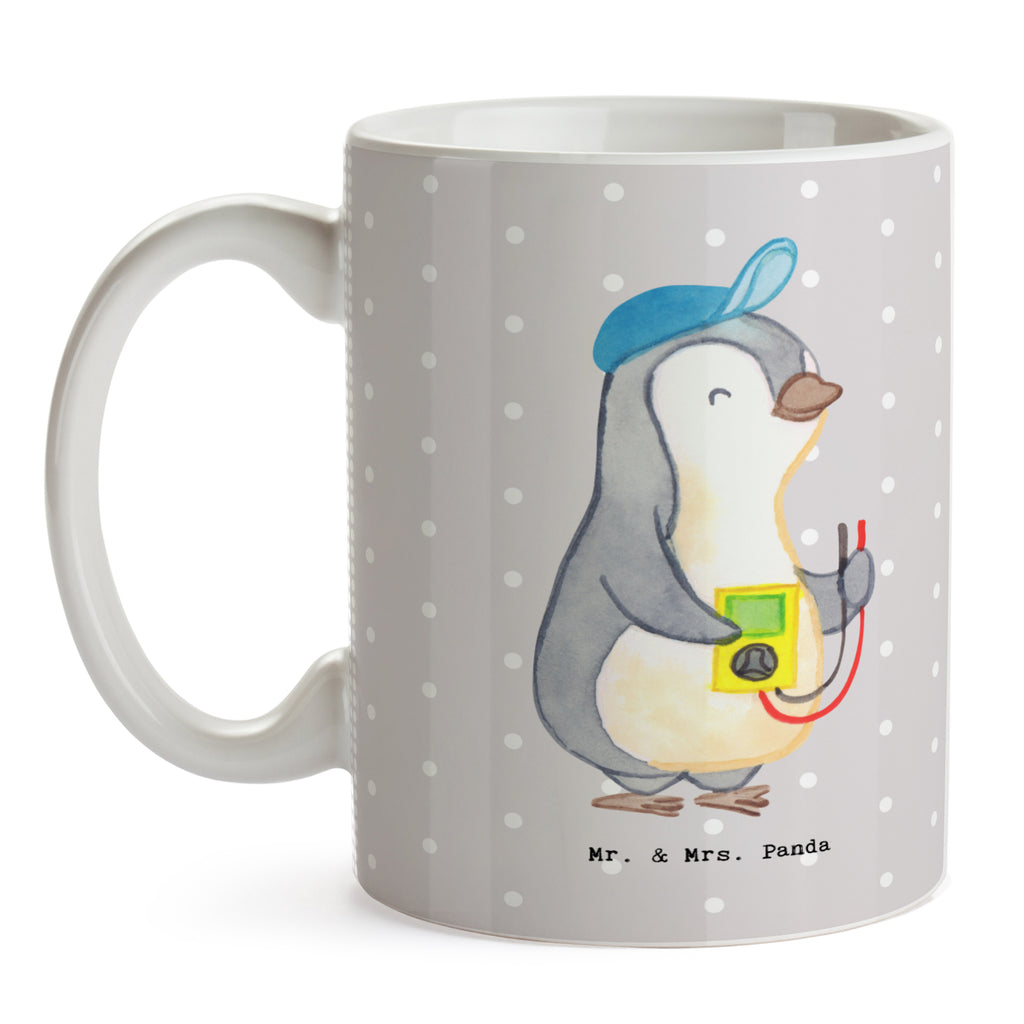 Tasse Elektriker mit Herz Tasse, Kaffeetasse, Teetasse, Becher, Kaffeebecher, Teebecher, Keramiktasse, Porzellantasse, Büro Tasse, Geschenk Tasse, Tasse Sprüche, Tasse Motive, Kaffeetassen, Tasse bedrucken, Designer Tasse, Cappuccino Tassen, Schöne Teetassen, Beruf, Ausbildung, Jubiläum, Abschied, Rente, Kollege, Kollegin, Geschenk, Schenken, Arbeitskollege, Mitarbeiter, Firma, Danke, Dankeschön, Elektriker, Elektronmonteur, Elektrotechniker, Elektroinstallateur, Elektromeister, Gesellenprüfung