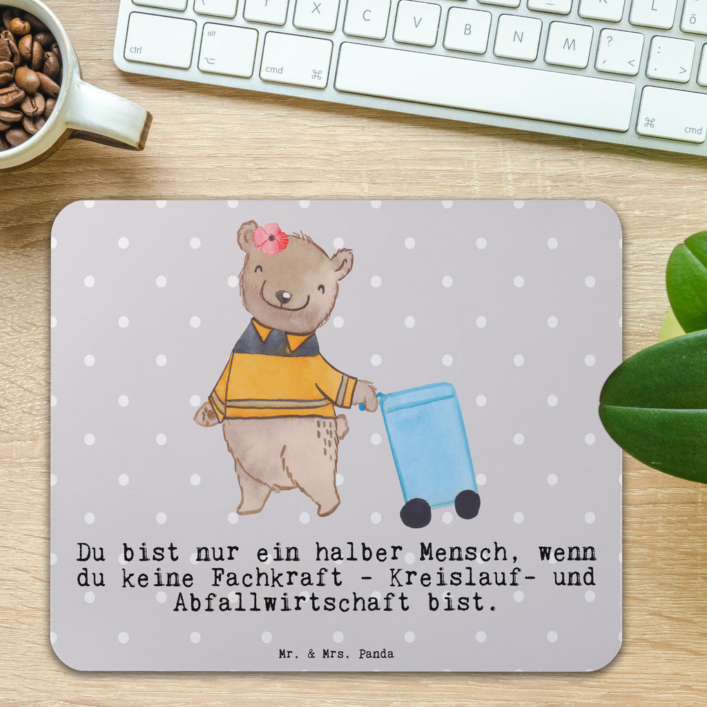 Mauspad Fachkraft - Kreislauf- und Abfallwirtschaft mit Herz Mousepad, Computer zubehör, Büroausstattung, PC Zubehör, Arbeitszimmer, Mauspad, Einzigartiges Mauspad, Designer Mauspad, Mausunterlage, Mauspad Büro, Beruf, Ausbildung, Jubiläum, Abschied, Rente, Kollege, Kollegin, Geschenk, Schenken, Arbeitskollege, Mitarbeiter, Firma, Danke, Dankeschön, Müllwerker, Fachkraft Kreislauf- und Abfallwirtschaft, Müllentsorger, Kehrichtmann, Müllmann, Müllfahrer