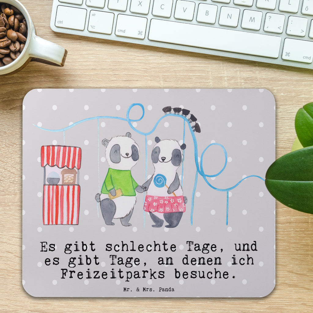 Mauspad Pandas Freizeitpark besuchen Tage Mousepad, Computer zubehör, Büroausstattung, PC Zubehör, Arbeitszimmer, Mauspad, Einzigartiges Mauspad, Designer Mauspad, Mausunterlage, Mauspad Büro, Geschenk, Sport, Sportart, Hobby, Schenken, Danke, Dankeschön, Auszeichnung, Gewinn, Sportler, Freizeitpark besuchen, Achterbahn fahren