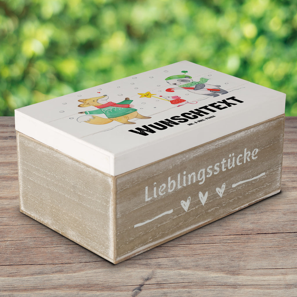 Personalisierte Holzkiste Winter Weihnachtsfreude Holzkiste mit Namen, Kiste mit Namen, Schatzkiste mit Namen, Truhe mit Namen, Schatulle mit Namen, Erinnerungsbox mit Namen, Erinnerungskiste, mit Namen, Dekokiste mit Namen, Aufbewahrungsbox mit Namen, Holzkiste Personalisiert, Kiste Personalisiert, Schatzkiste Personalisiert, Truhe Personalisiert, Schatulle Personalisiert, Erinnerungsbox Personalisiert, Erinnerungskiste Personalisiert, Dekokiste Personalisiert, Aufbewahrungsbox Personalisiert, Geschenkbox personalisiert, GEschenkdose personalisiert, Winter, Weihnachten, Weihnachtsdeko, Nikolaus, Advent, Heiligabend, Wintermotiv, Weihnachtsmann, Weihnachtstage, Fuchs, Weihnachtsbaum, Tannenbaum, Weihnachtszeit