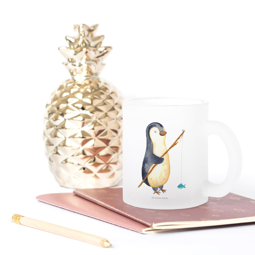 Teetasse Pinguin Angler Teetasse, Teeglas, Teebecher, Tasse mit Henkel, Tasse, Glas Teetasse, Teetasse aus Glas, Pinguin, Pinguine, Angeln, Angler, Tagträume, Hobby, Plan, Planer, Tagesplan, Neustart, Motivation, Geschenk, Freundinnen, Geschenkidee, Urlaub, Wochenende